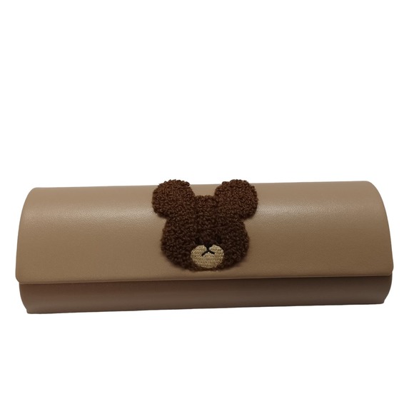 Embroidered bear eyeglasses case - Picture 2 of 4